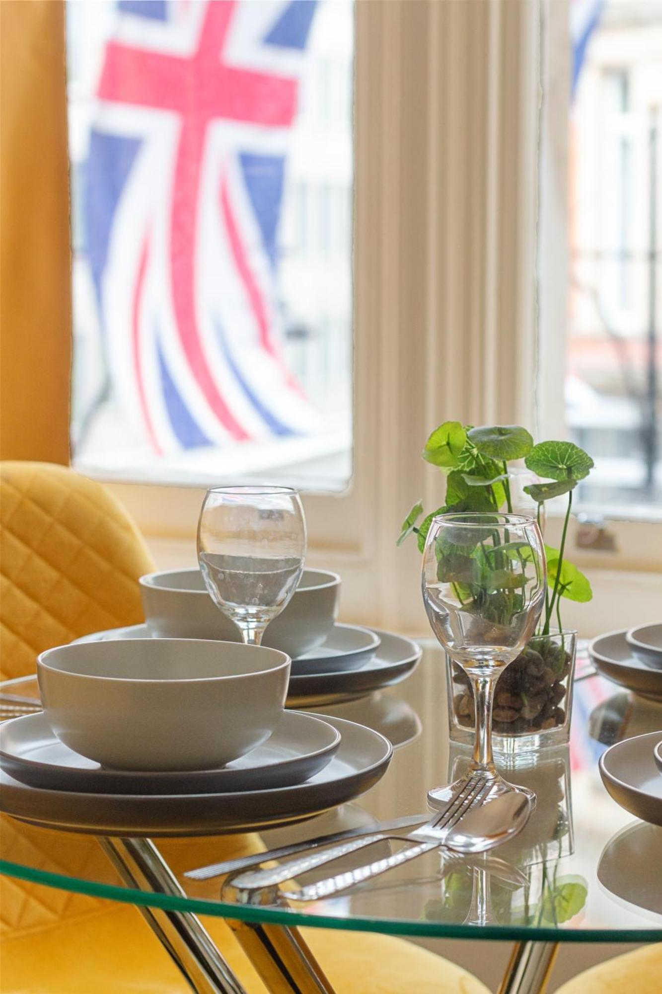 Oxford Street 1 Bedroom Shopping Retreat! 3Gc 런던 외부 사진
